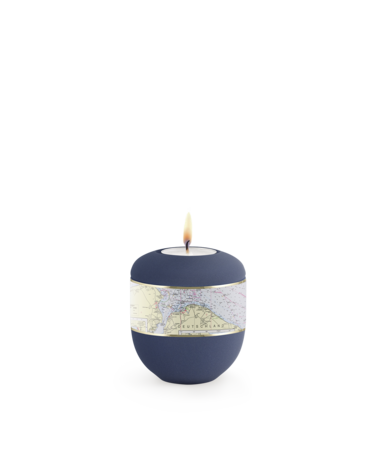Porseleinen urn blauw zeekaart motief herdenkingslicht