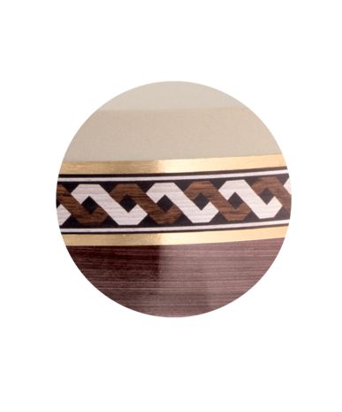 Biologisch afbreekbare urn bruin creme golven decoratie